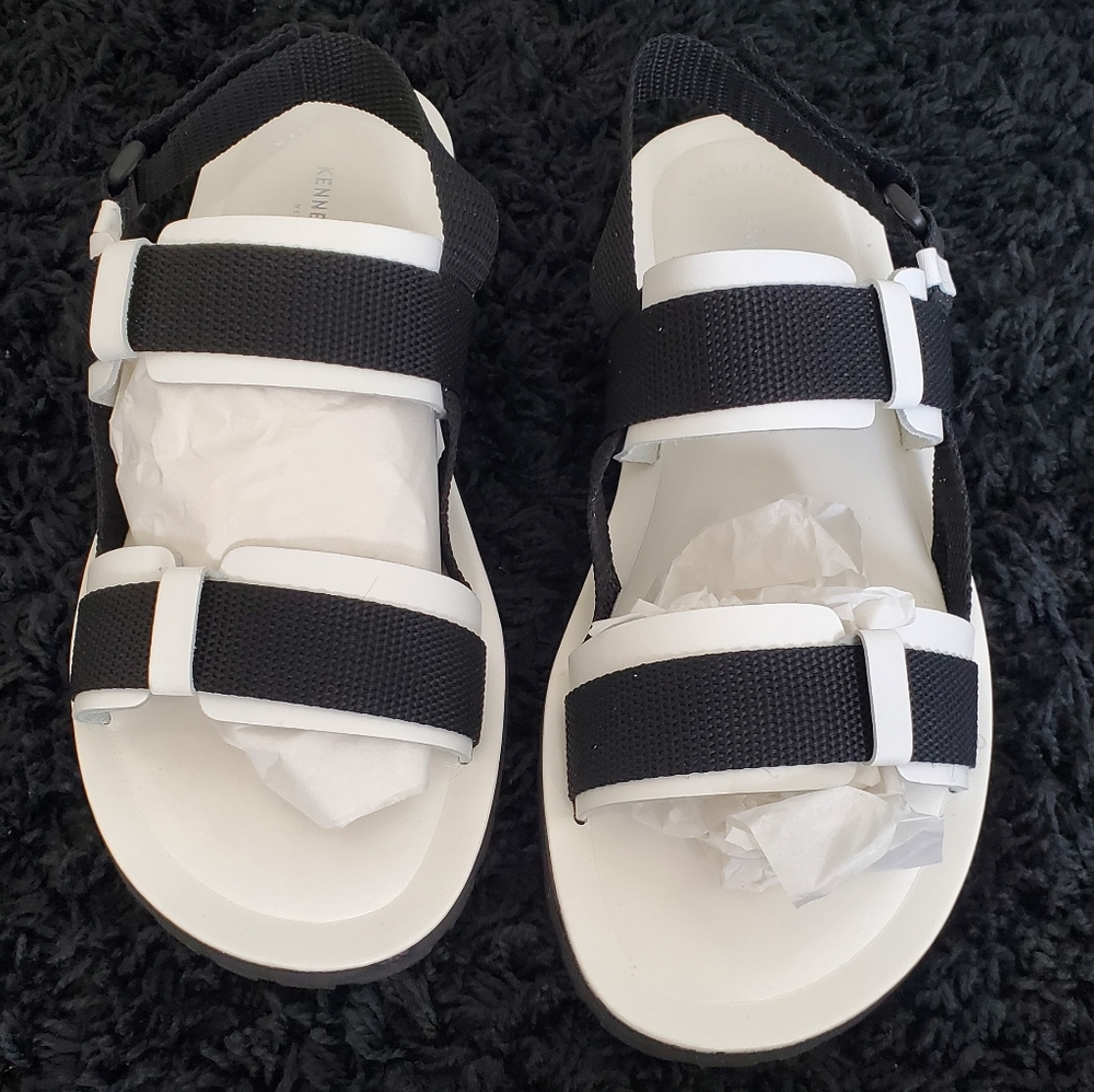 Kenneth Cole Coast Slide NIB